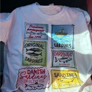 🩷SOLD ON MY CURTSY White Short Sleeve Tee with Retro Sardine Graphic